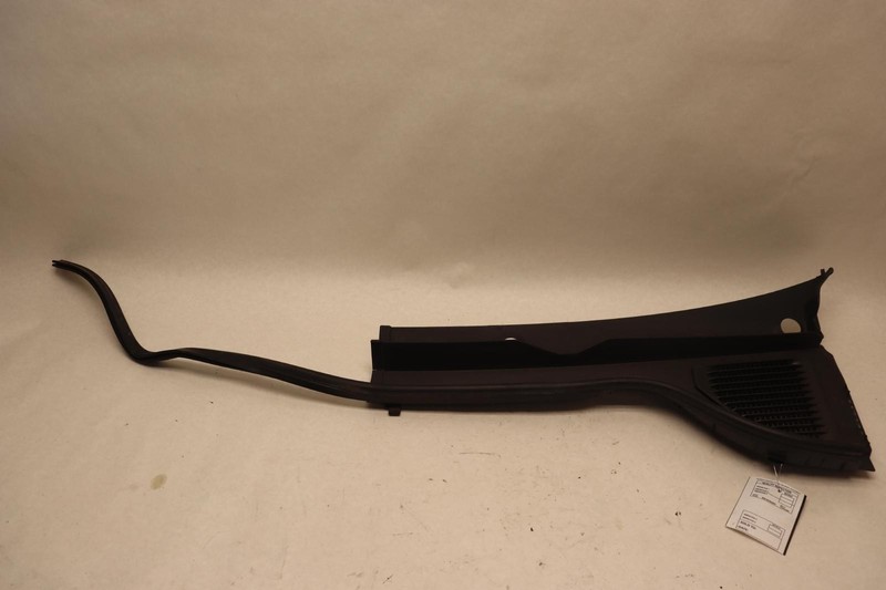 2022-2024 VOLKSWAGEN TAOS LEFT WINDSHIELD WIPER COWL PANEL GRILLE COVER OEM