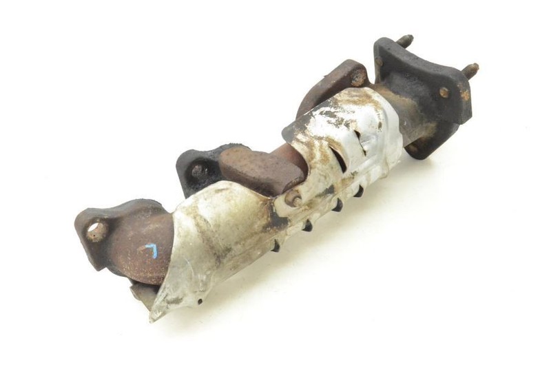1999-2000 Toyota 4 Runner SR5 3.4L 2WD Driver Left Side Exhaust Manifold