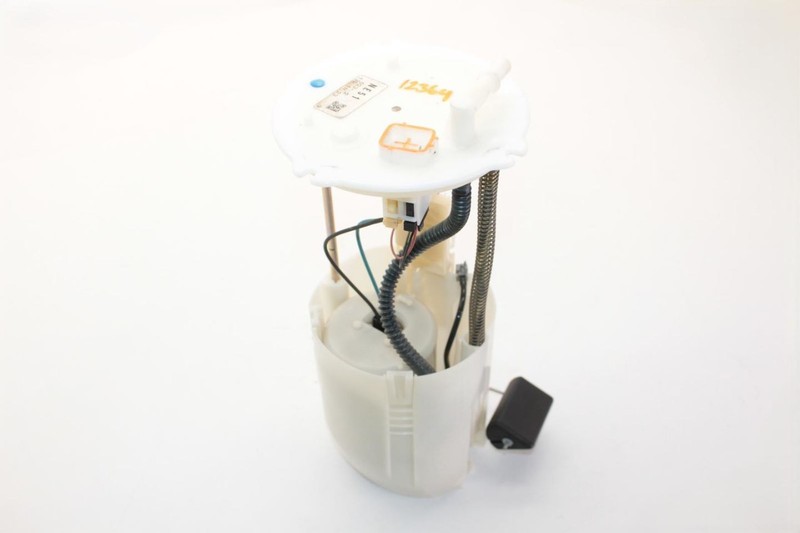06-14 Mazda MX-5 MIATA Fuel Pump Assembly