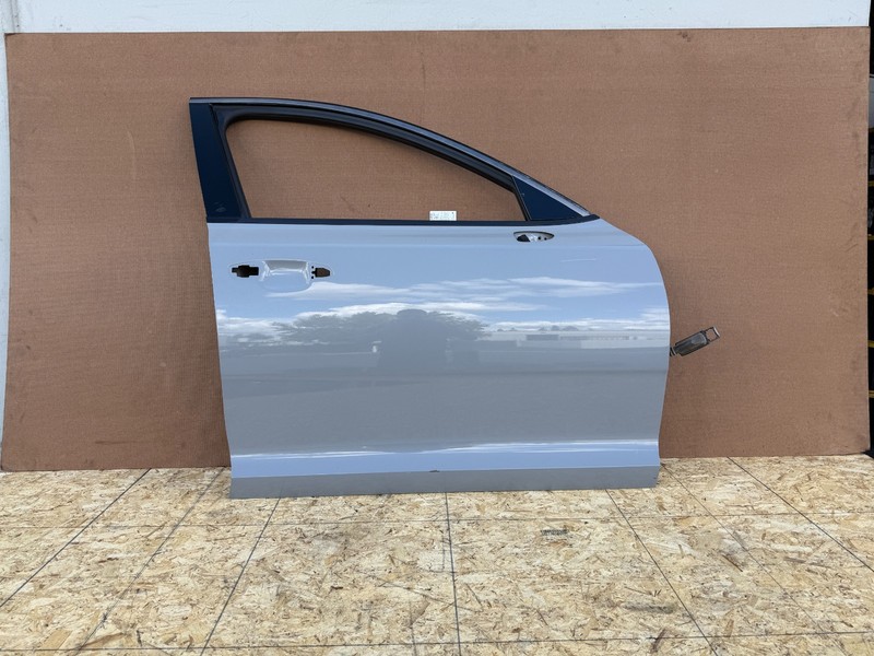 KIA STINGER 2018-2023 OEM FRONT RIGHT PASSENGER DOOR SHELL ASSEMBLY (SILVER)