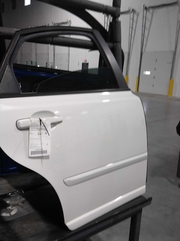 2010 VOLVO 40 SERIES White Right Rear Door OEM Used 421211 170K Miles