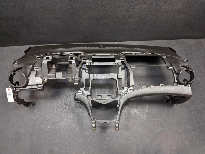 Dashboard Instrument Panel 2018 Chevrolet Sonic 42539453 2017 2019 2020