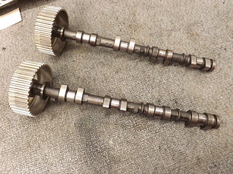OEM Camshaft 1 & 2 W/ Driven Gears 67F-112181/171-00 Yamaha Outboard 2002 F100
