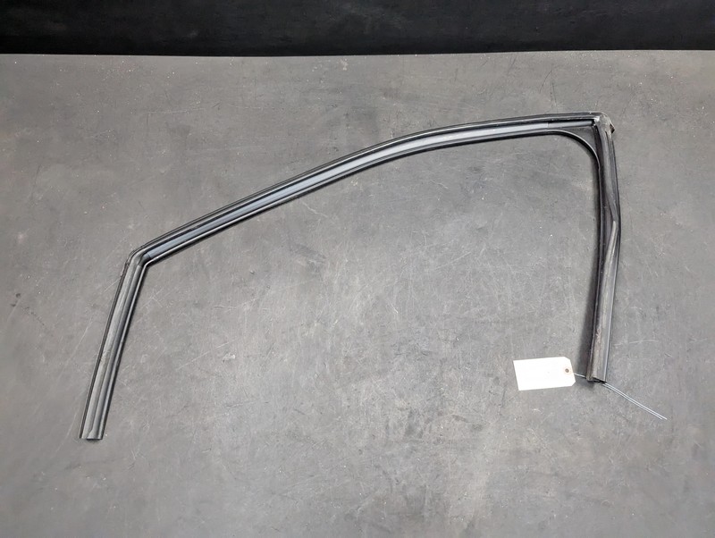 Front Left Door Window Glass Run Channel 2018 Ford Explorer JB5Z-7821597-A 11-19