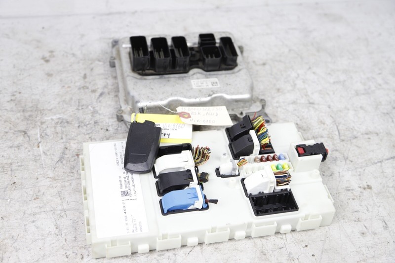 12-18 Bmw F30 228 320 328 428 2.0l Engine Motor DME Control Key Set OEM 82k