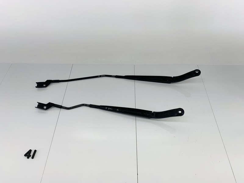14-19 FIAT 500L FRONT RIGHT & LEFT DRIVER SIDE WINDSHIELD WIPER WASHER ARM OEM
