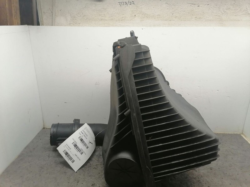 Air Cleaner 3.6L Without Turbo Fits 11-18 PORSCHE CAYENNE 1575556