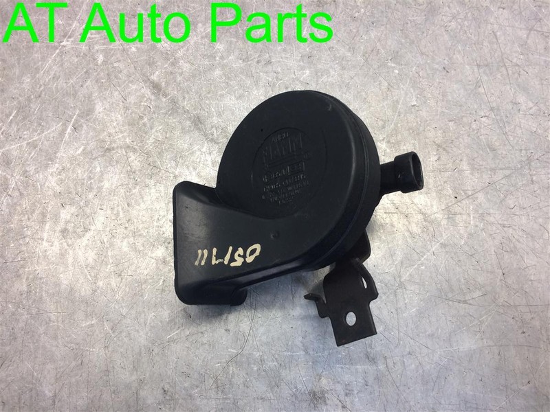 2003 AVALANCHE 1500 HORN OEM 613.GM8D03