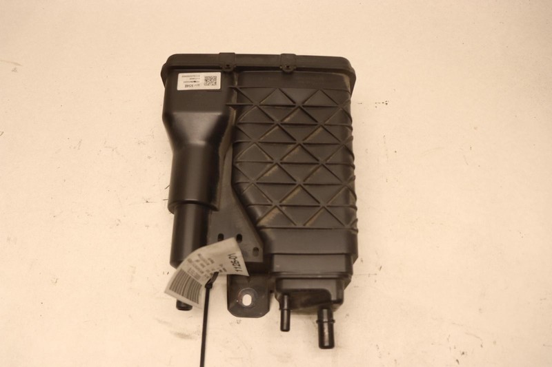 2017-2020 GMC YUKON FUEL EMISSION EVAPORATOR CHARCOAL VAPOR CANISTER OEM