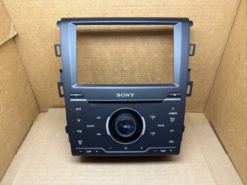 2013-2014 Ford Fusion Sony Dash Radio Temperature Control Panel ES7T-18E245-PB