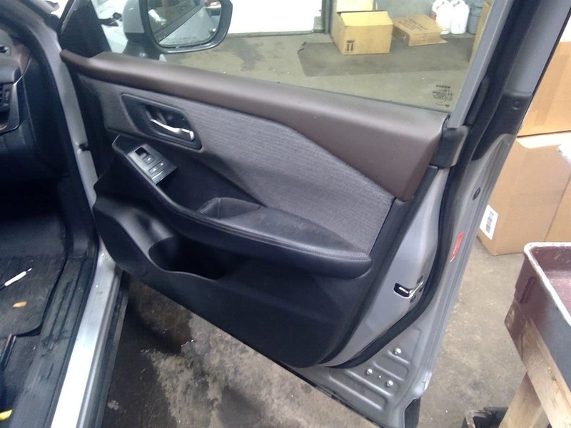 ROGUE 2023 Passenger Right Front Door Trim Panel 1730895