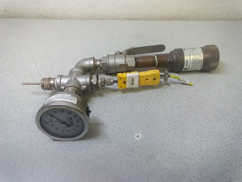 Honeywell EA79 Air Vent, Port Valve WOG1000, Trerice Pressure Gauge 0-100psi