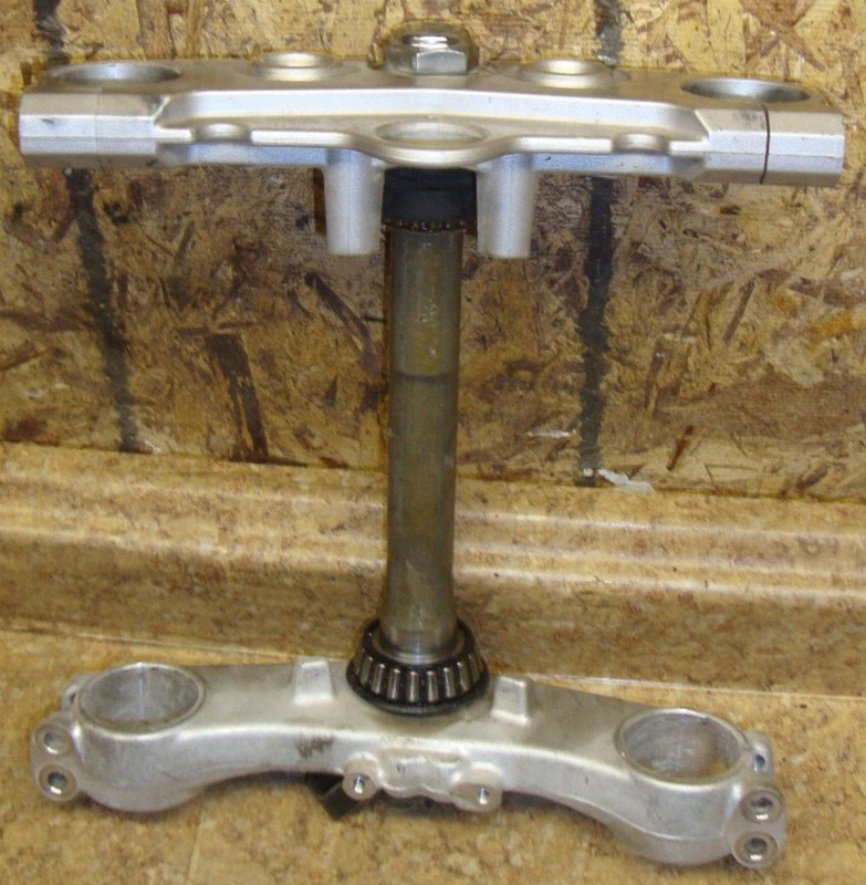 2003 Suzuki GSF1200 GSF 1200 Bandit Triple Tree Fork Clamp Mount Support 2002