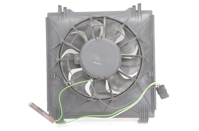 99-00 Porsche 911 3.4L Passenger Right Side Radiator Engine Cooling Fan 99662403