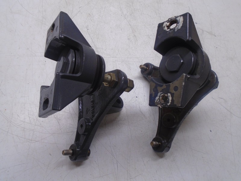 X2 OMC Cobra GM Sterndrive 5.0L Front Mount Brackets - Pair 0983903 0916180
