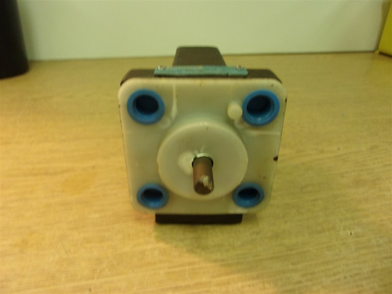 Vickers VCVS 25 AD1 S2M WC 2126619 B03S Valve *FREE SHIPPING*