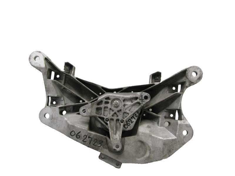 08-18 AUDI 8T A5 A4 S4 S5 QUATTRO AUTOMATIC TRANSMISSION MOUNT BRACKET OEM 06272