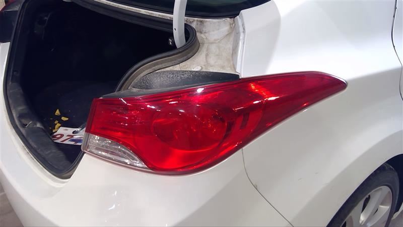 Passenger Tail Light Sedan Quarter Panel Mounted Fits 11-13 ELANTRA 3277460