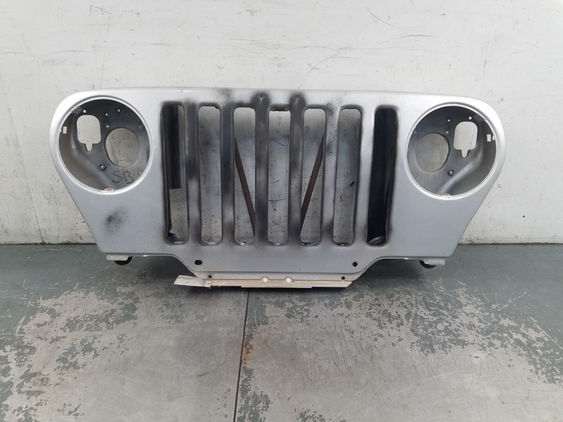 2004 Jeep Wrangler TJ Rubicon 4x4 Front Grill #4242 VV3