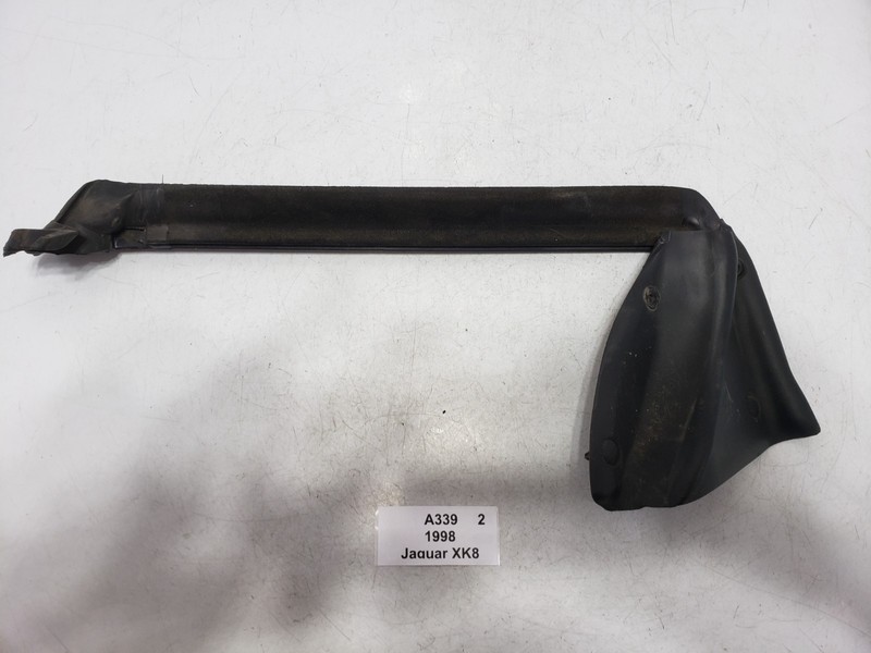 ✅ 97-06 OEM Jaguar XK8 Convertible Rear Right Passenger Window Molding Seal