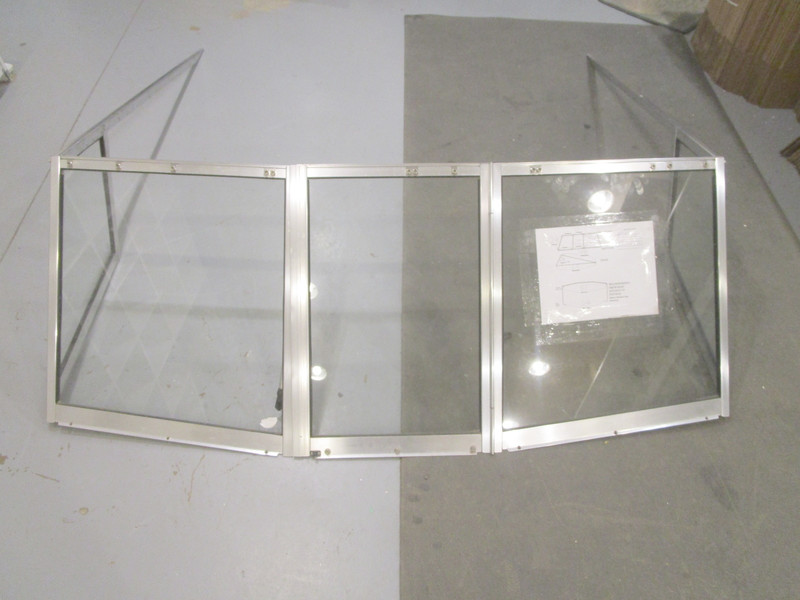 1988 Glastron X-16 Marine Boat Windshield Window Glass Walk Through 61"