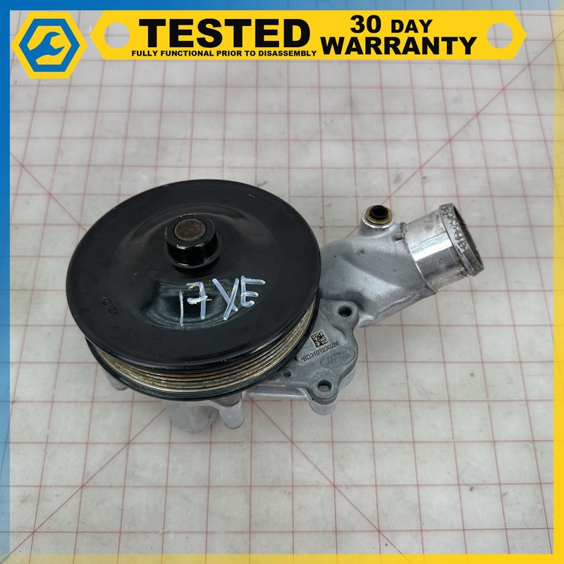 10-20 JAGUAR XJ XE XF XJR engine COOLANT WATER PUMP W/ PULLEY OEM