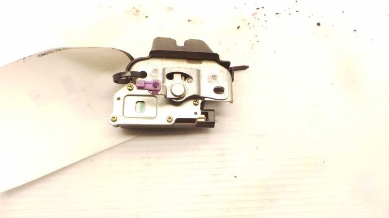 98 99 00 Lexus GS300 Deck Lid Latch