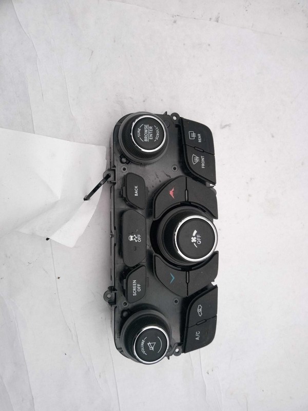 2016 Chrysler 200 A/C Selector Switch OEM 68275367AA White Used 75K Miles