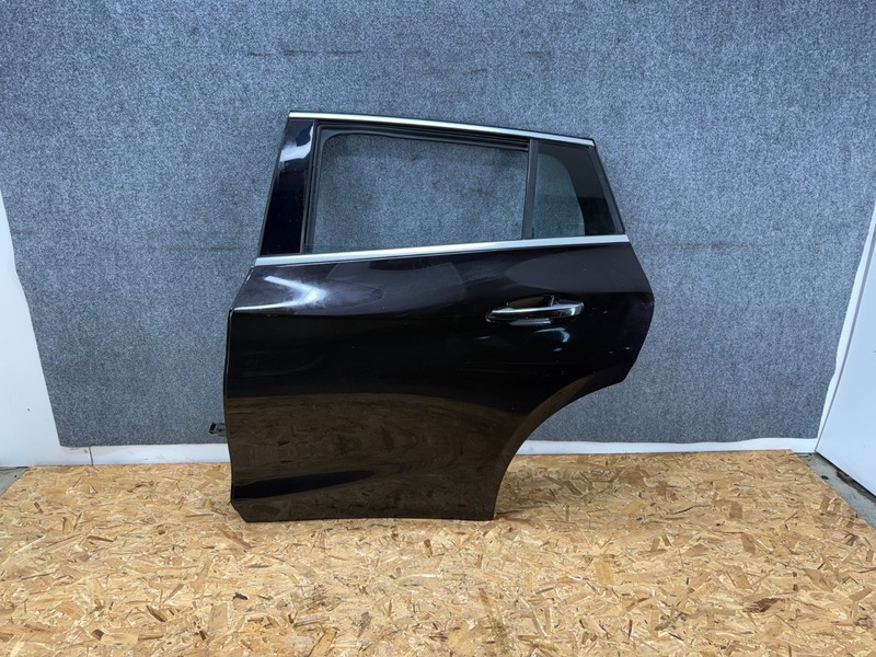 INFINITI QX30 2017-2019 OEM REAR LEFT DRIVER SIDE DOOR SHELL ASSEMBLY (BLACK)