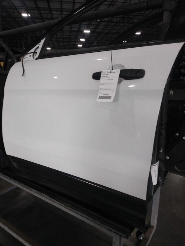2015 Ford Explorer Left Door White - Good Condition, 4DR SUV, 127K Miles