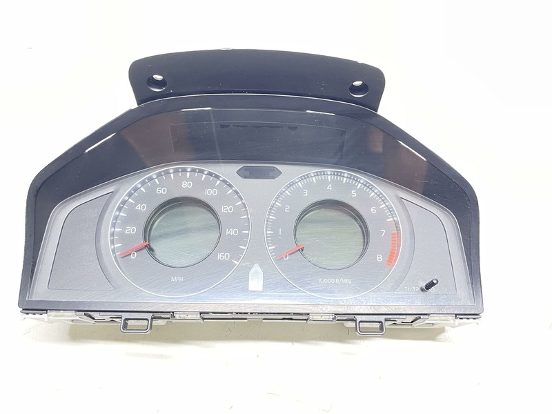2008 Volvo XC70 Speedometer Assembly Tested Oem 257K