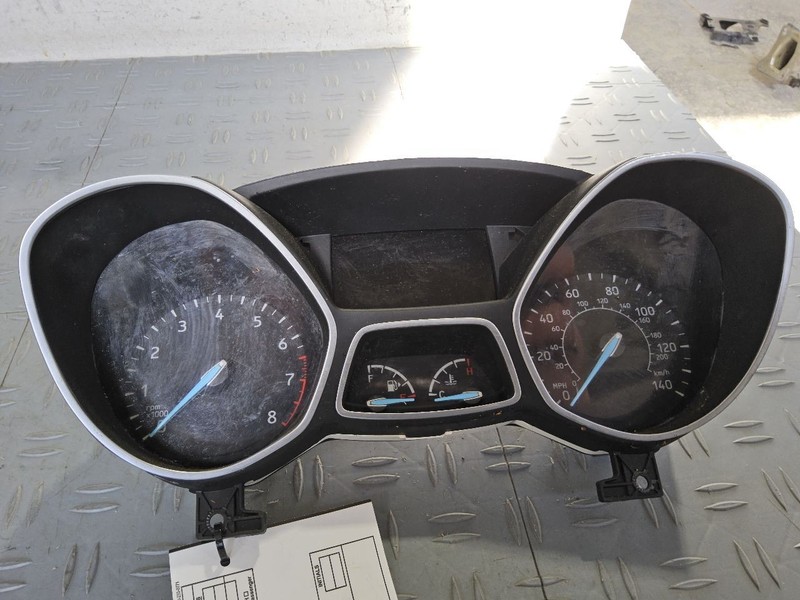 Speedometer Cluster From 07/18/16 MPH Fits 17 ESCAPE 3526357