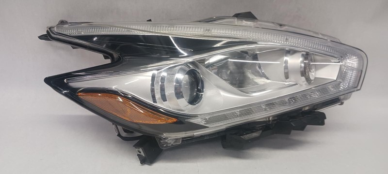 15-'17 NISSAN MURANO Right passenger headlight halogen OEM Grade B