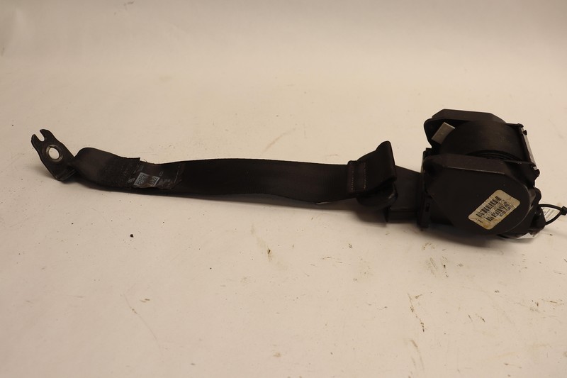 2012-2022 VOLKSWAGEN PASSAT REAR SECOND 2ND ROW RIGHT SIDE SEAT BELT BLACK OEM