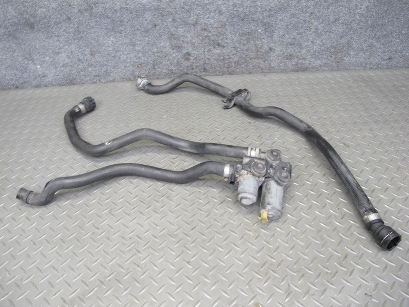 2001-2006 BMW E46 HEATER CONTROL WATER VALVE W HOSES 8369807