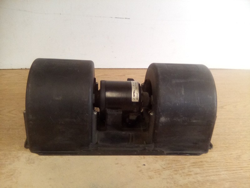Spal 017-A40-22 12V Dual Blower Motor