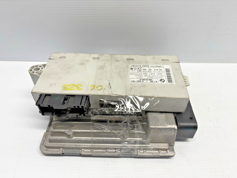 06 BMW 325i Engine computer ignition switch key ECM ECU DME CAS 7561684 E90 E92