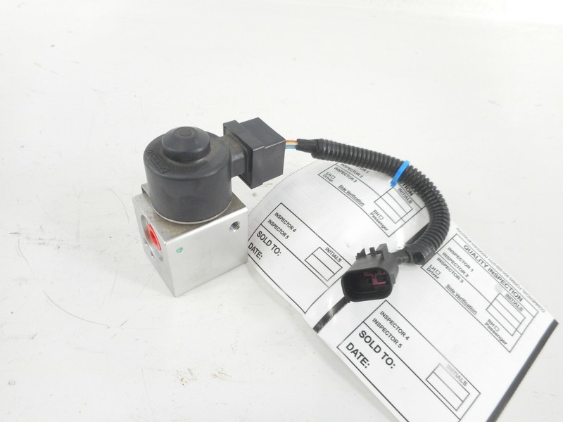 BMW i3 AC A/C Electrical Expansion Valve 9292569 06 OEM 2014