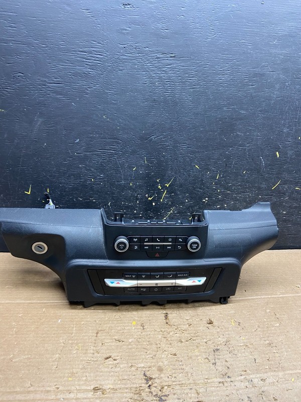 2020 to 2023 Ford Explorer Radio Climate Control Panel Trim X1146 DG