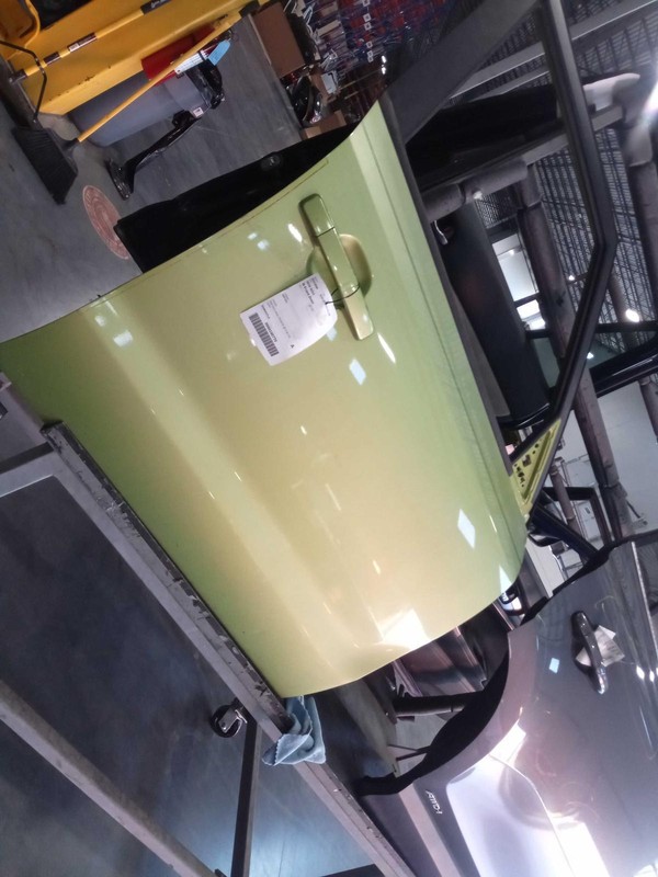 2016 KIA Soul Right Front Door Green OEM Used, Small Dent, 137K Miles