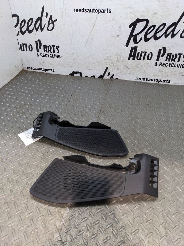 19-25 CHEVY SILVERADO 1500 DASH RIGHT LEFT SPEAKER GRILLE COVER OEM BLAC 1196277