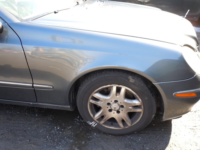 2006-2009 Mercedes-Benz E350 Fender Passenger Right C368