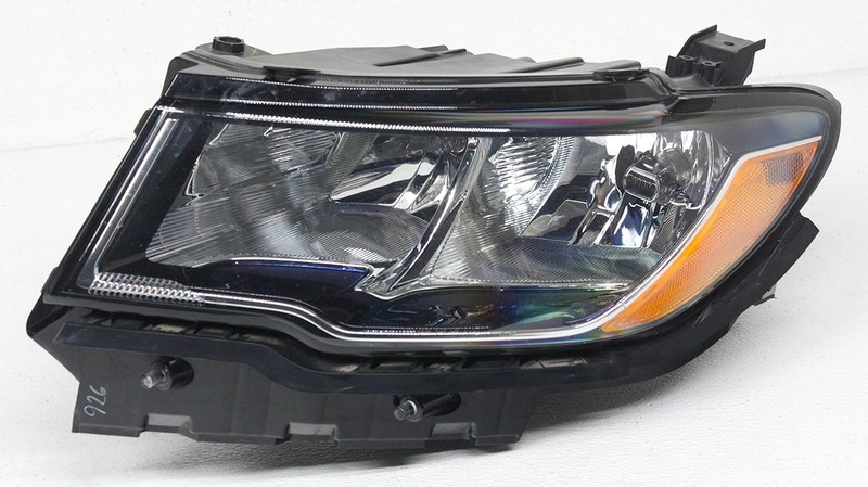 OEM Left Driver Side Halogen Headlamp For Jeep Compass 55112707AE, Tab Missing