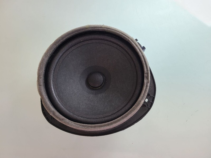 LEFT REAR SPEAKER FITS 2020 CORSAIR 586620