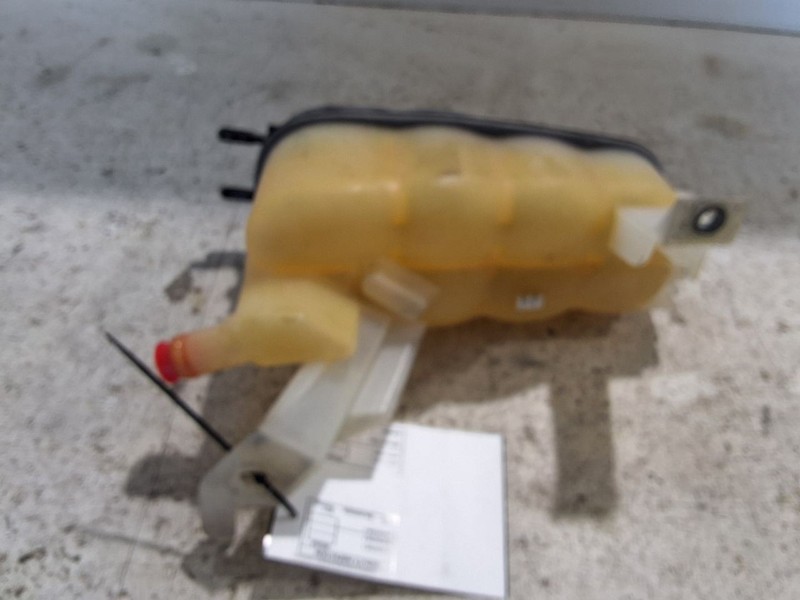 Coolant Reservoir Fits 15-20 ESCALADE 3472072