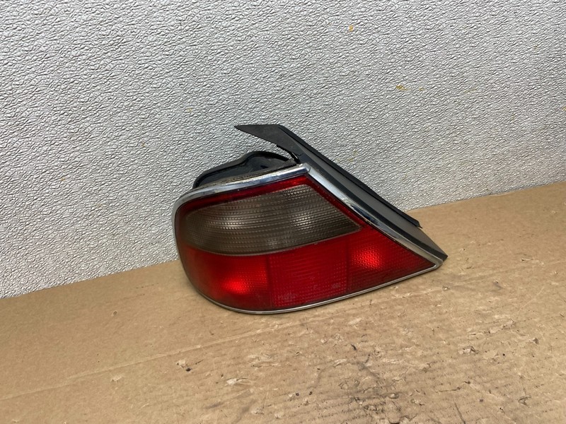 1995 to 1997 Jaguar Xj6 Vanden Plas Left Driver Lh Tail Light Oem S0195 DW