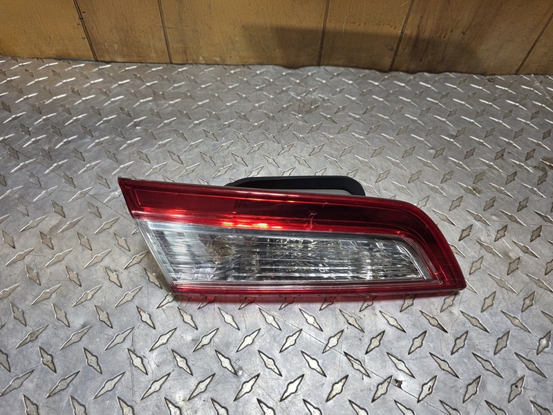 2012 2013 2014 Toyota Camry Passenger Right Inner Tail Light Tail Lamp Oem