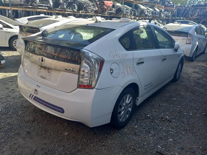10 11 12 13 14 15 TOYOTA PRIUS REAR BUMPER SLV-1F7 SCRATCHES