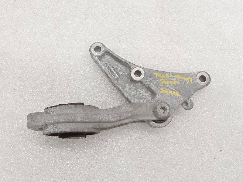 SONIC 2014 Engine Mounts 75243