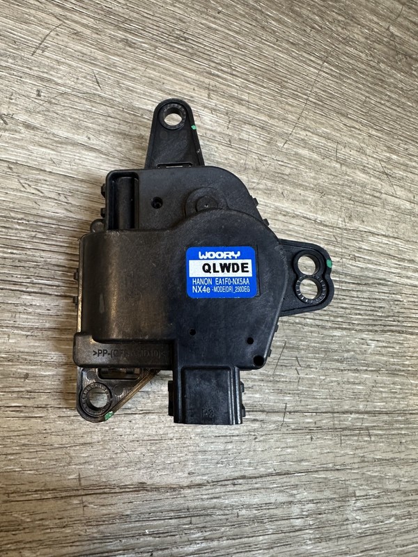 2010-2024 HYUNDAI TUCSON VENT OPENER POWER MOTOR EA1F0-NX5AA